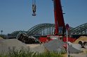 Betonmischer umgestuerzt Koeln Deutz neue Rheinpromenade P092